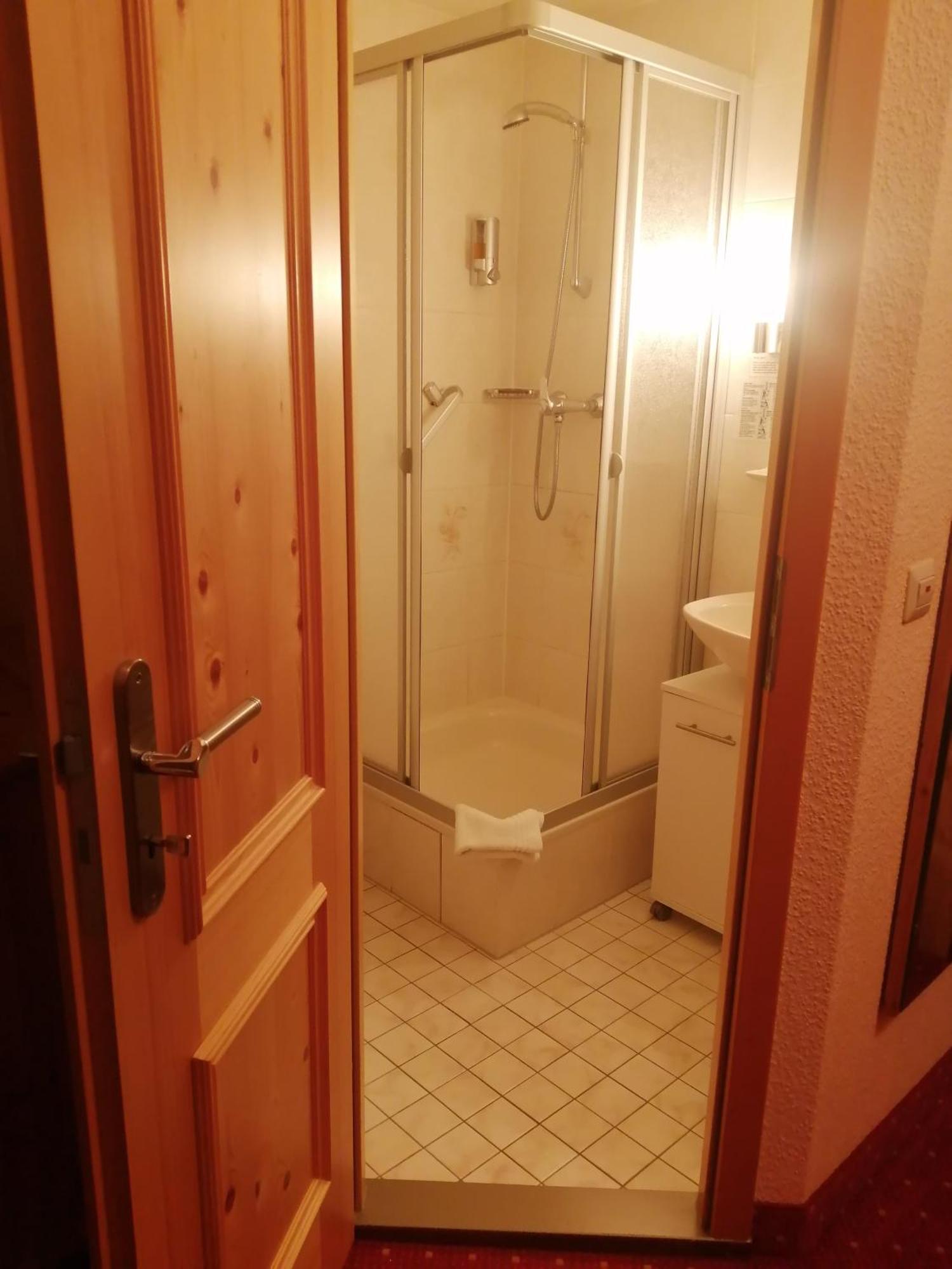 Hotel Am Kurpark Тодтмос Экстерьер фото