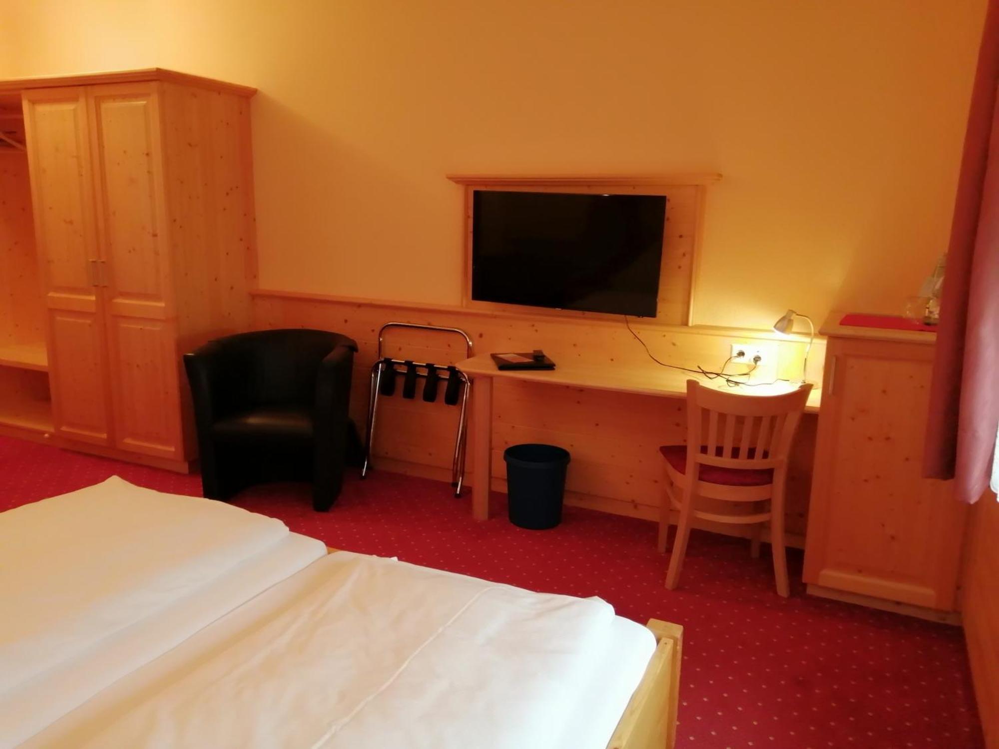 Hotel Am Kurpark Тодтмос Экстерьер фото
