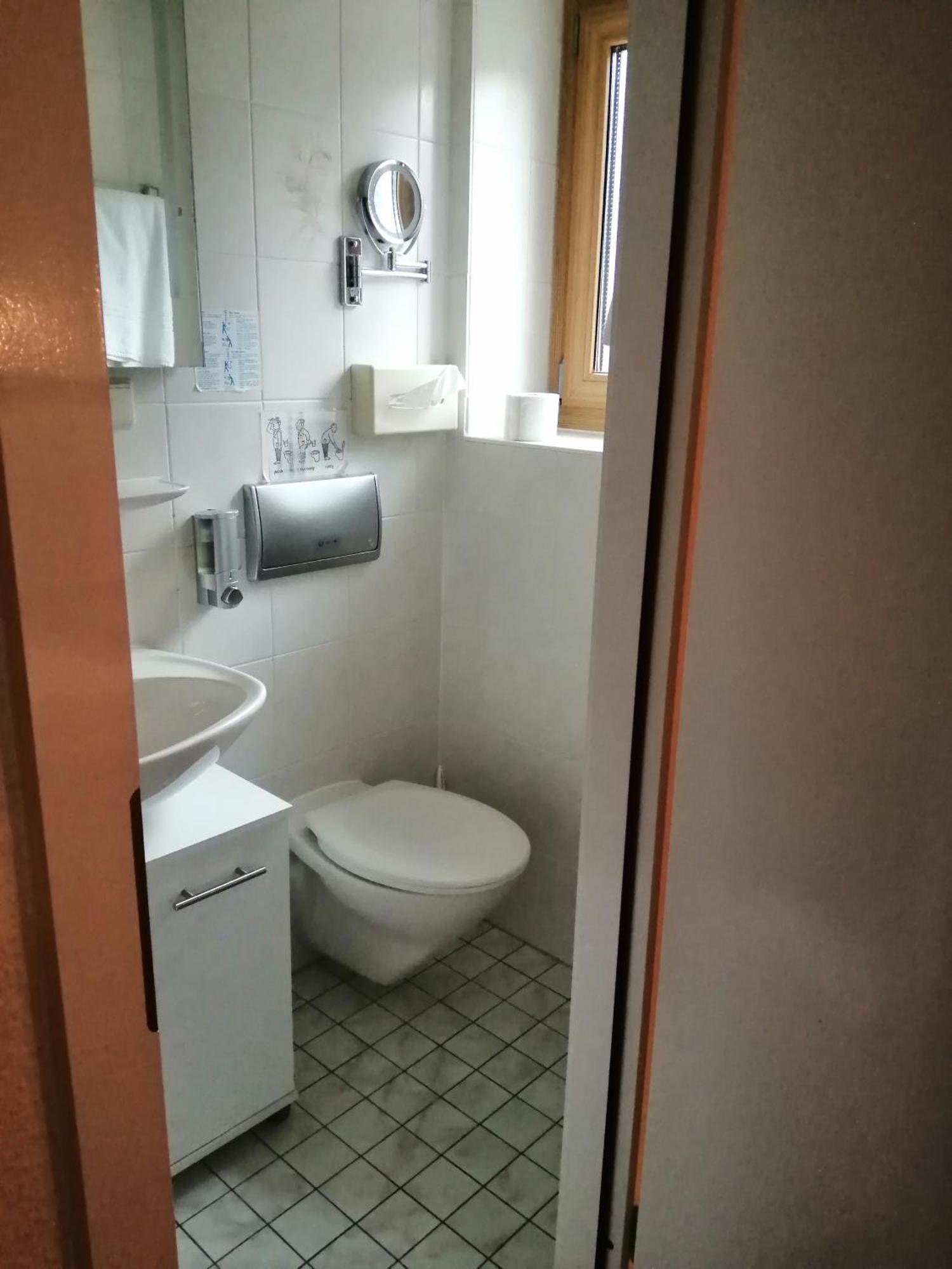 Hotel Am Kurpark Тодтмос Экстерьер фото