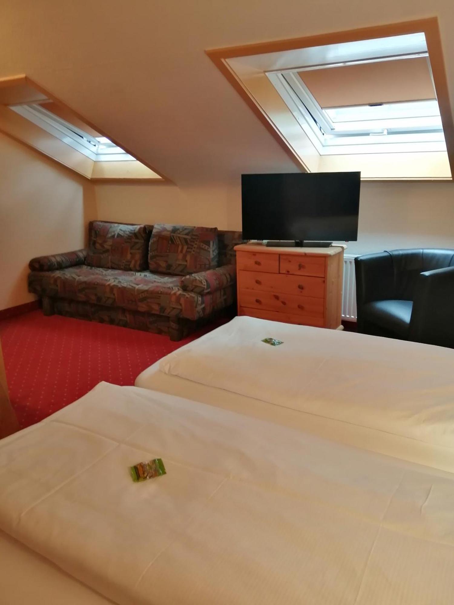 Hotel Am Kurpark Тодтмос Экстерьер фото