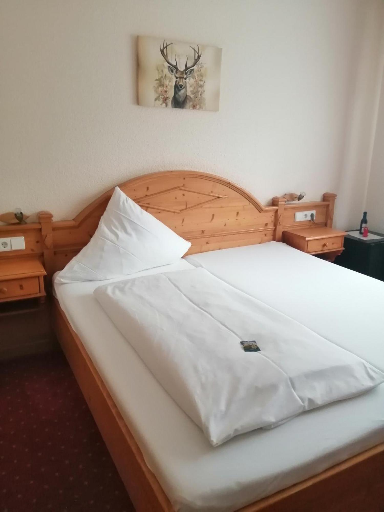 Hotel Am Kurpark Тодтмос Экстерьер фото