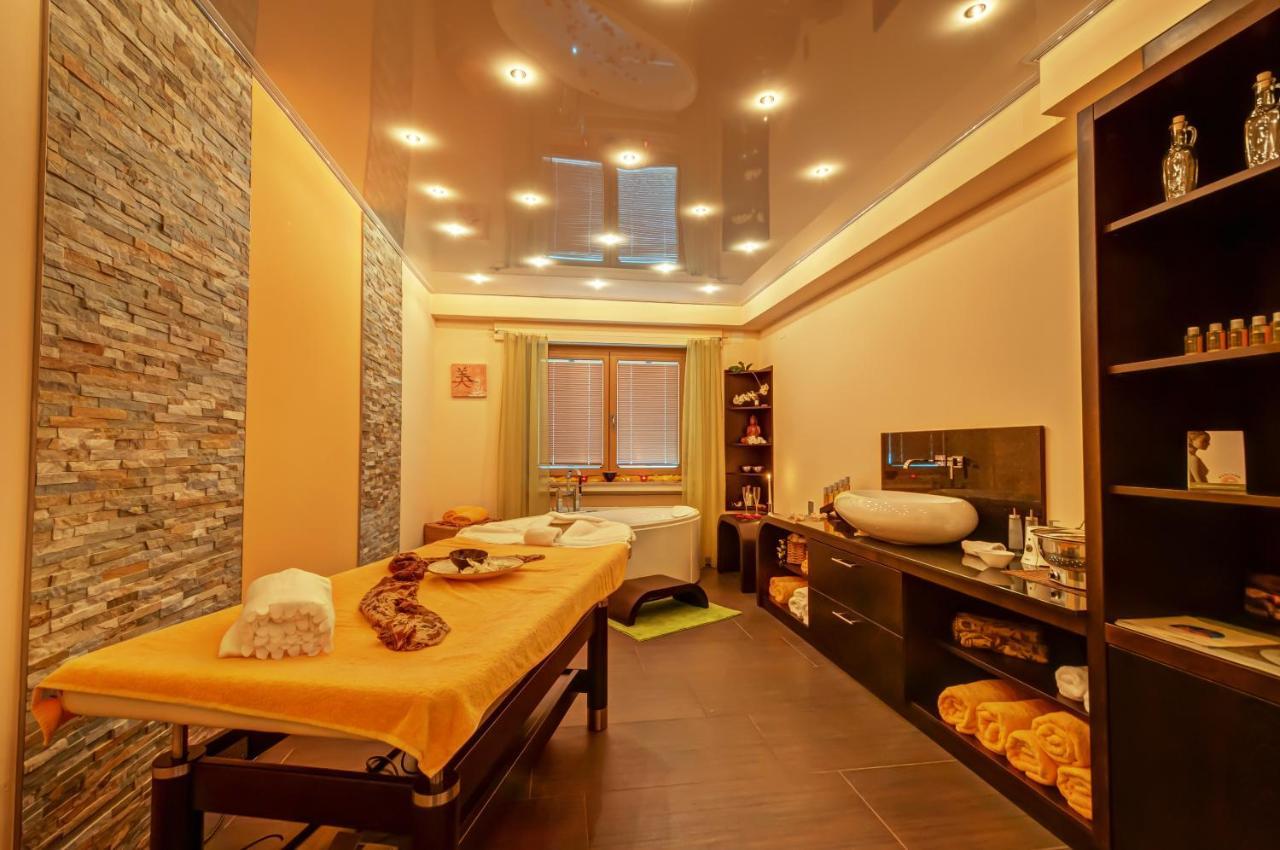 Hotel Am Kurpark Тодтмос Экстерьер фото